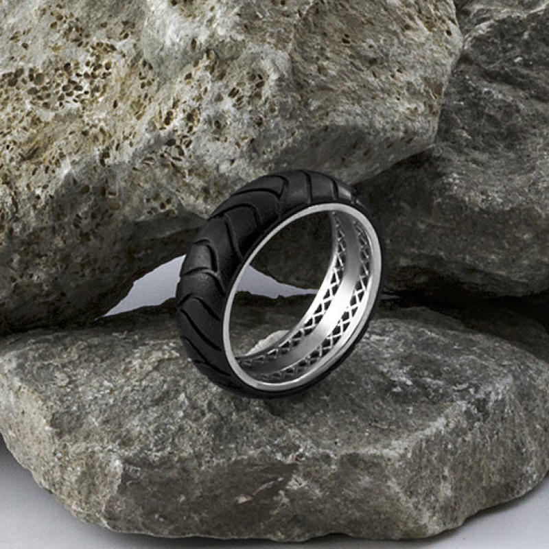 Moto tire